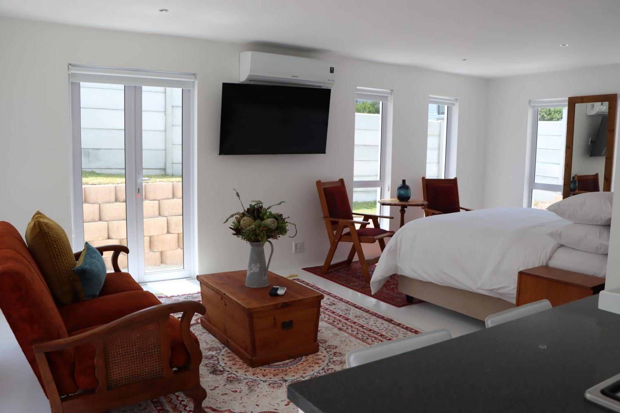 Nivenia Beach House Bettyʼs Bay Екстериор снимка