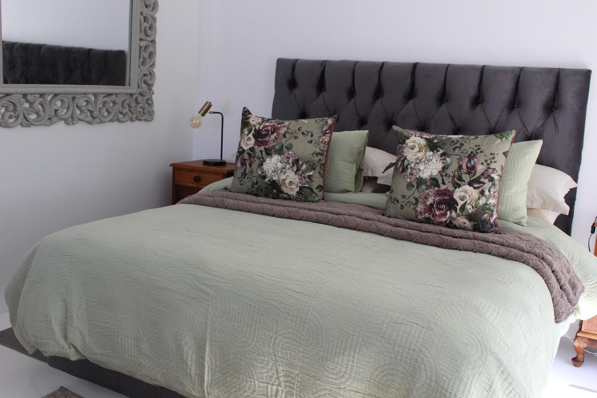 Nivenia Beach House Bettyʼs Bay Екстериор снимка