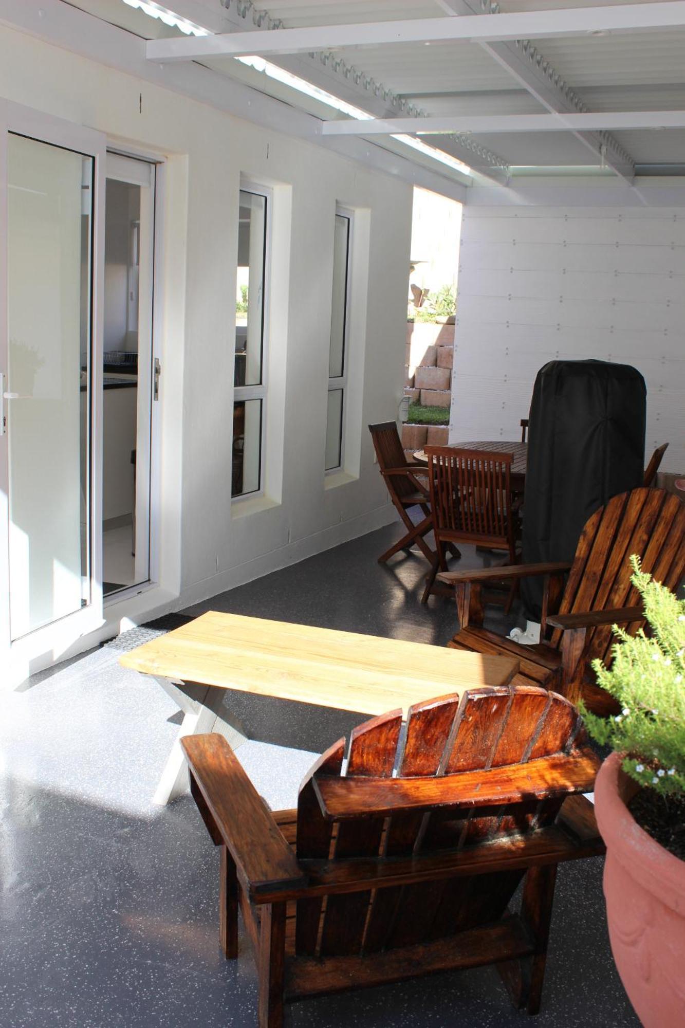 Nivenia Beach House Bettyʼs Bay Екстериор снимка