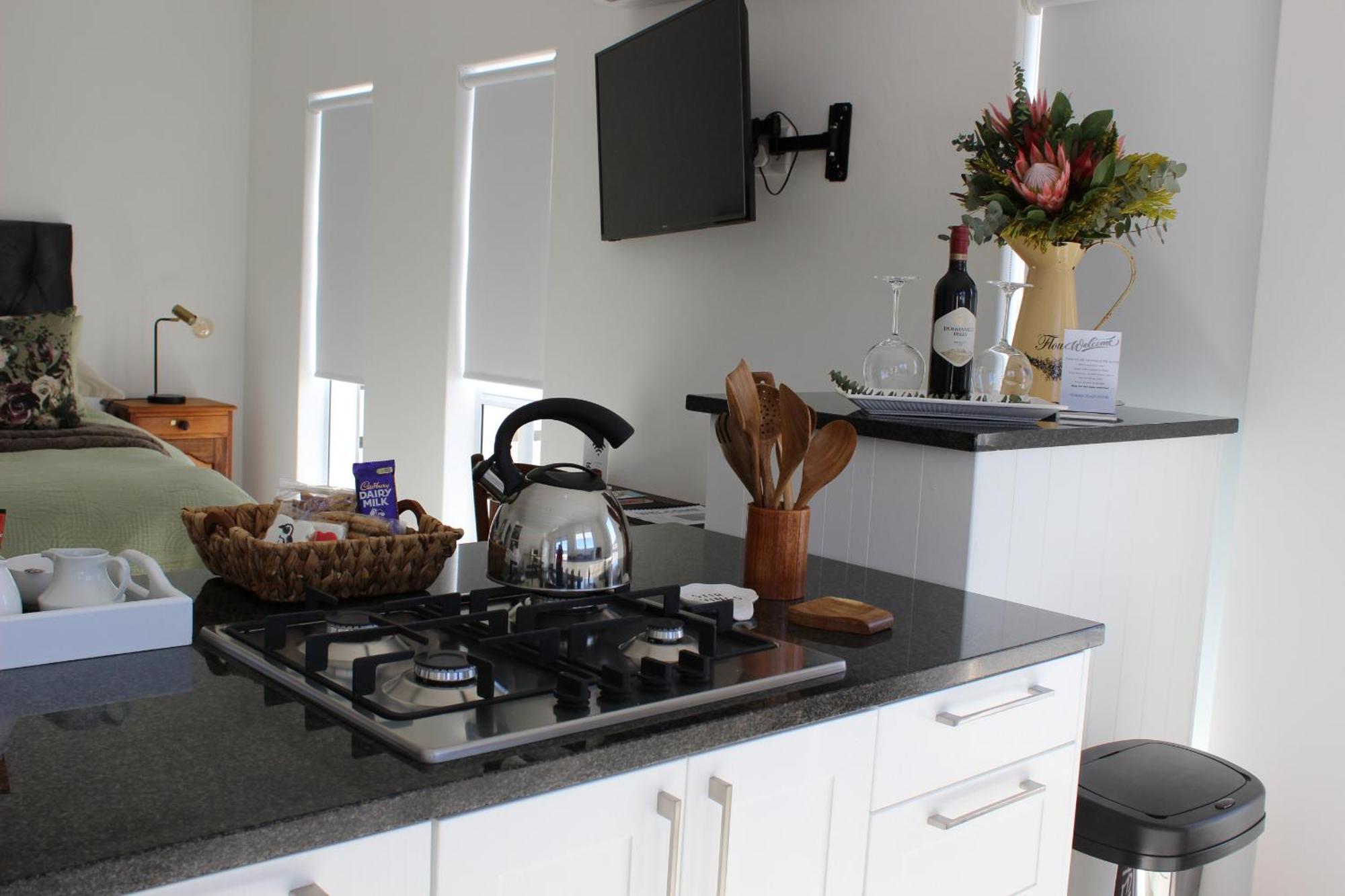 Nivenia Beach House Bettyʼs Bay Екстериор снимка