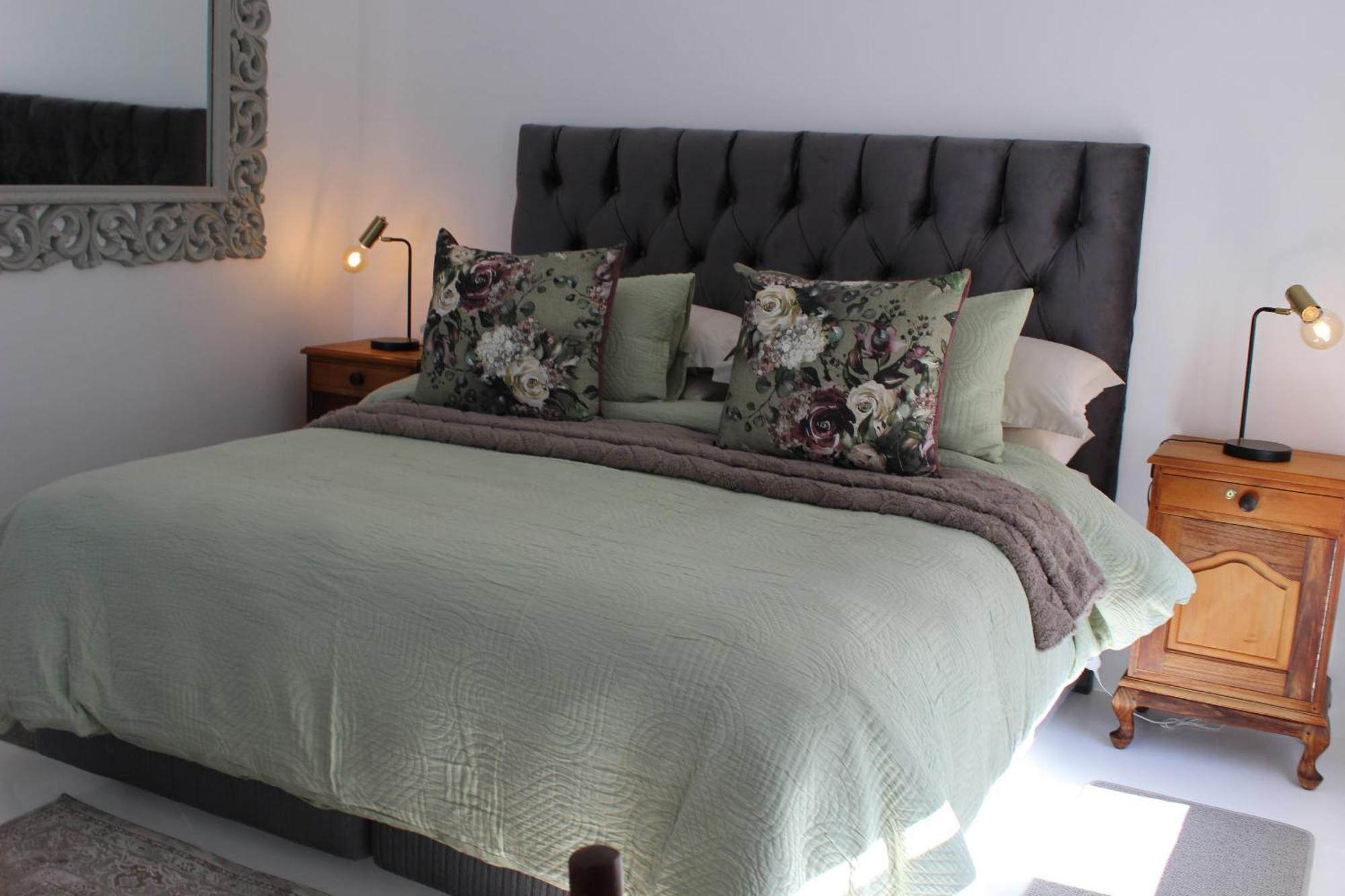 Nivenia Beach House Bettyʼs Bay Екстериор снимка