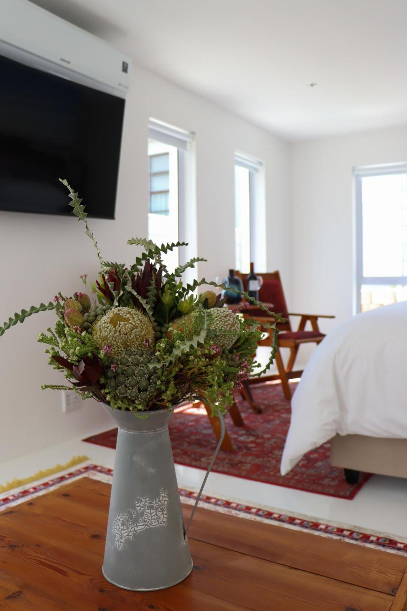 Nivenia Beach House Bettyʼs Bay Екстериор снимка