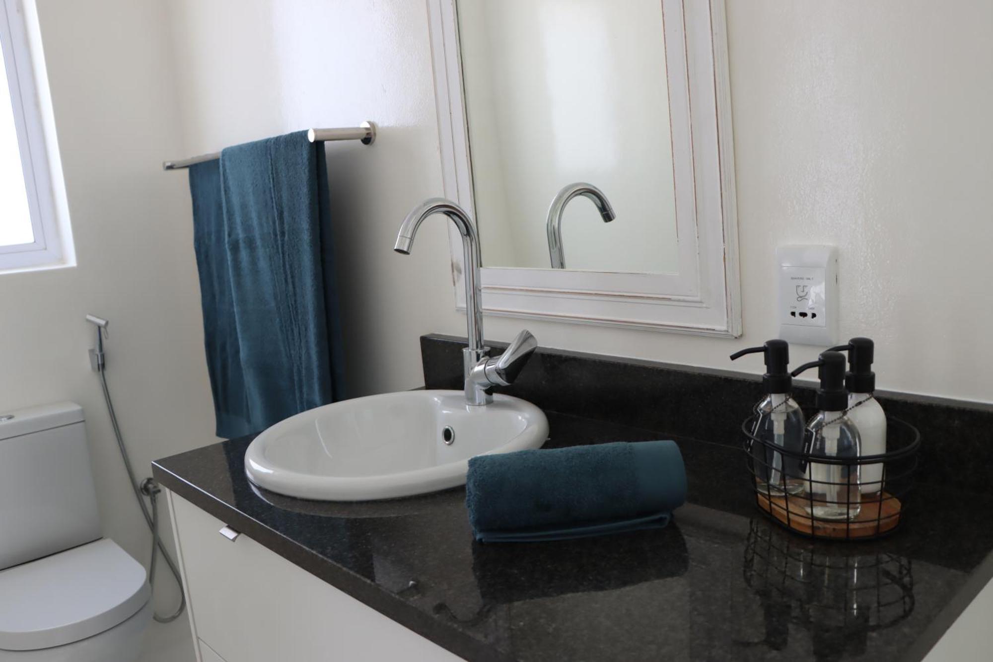 Nivenia Beach House Bettyʼs Bay Екстериор снимка