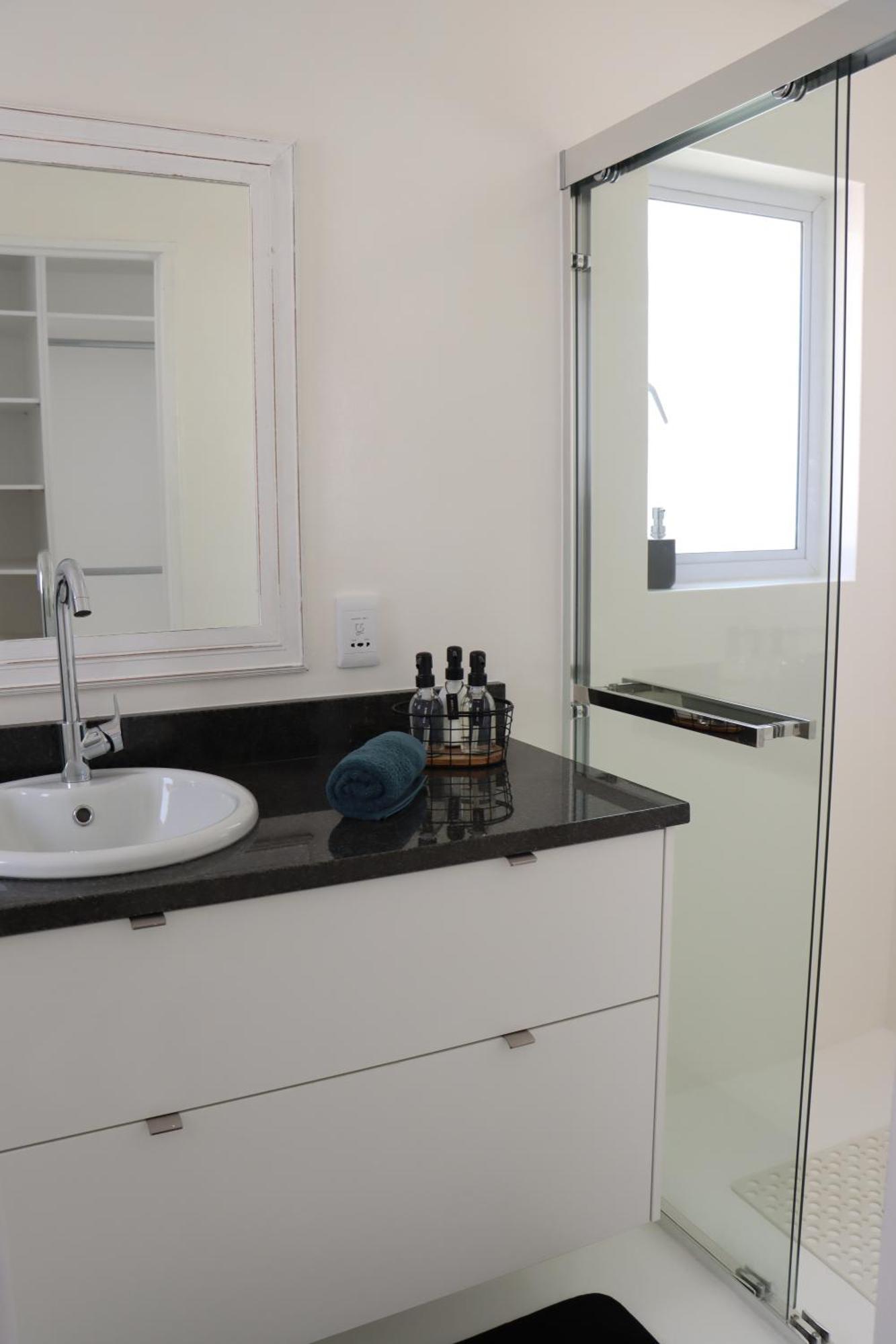Nivenia Beach House Bettyʼs Bay Екстериор снимка